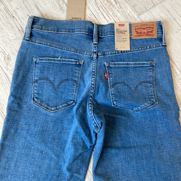 NWT Levis 311 shaping skinny capri - Picture 4 of 6
